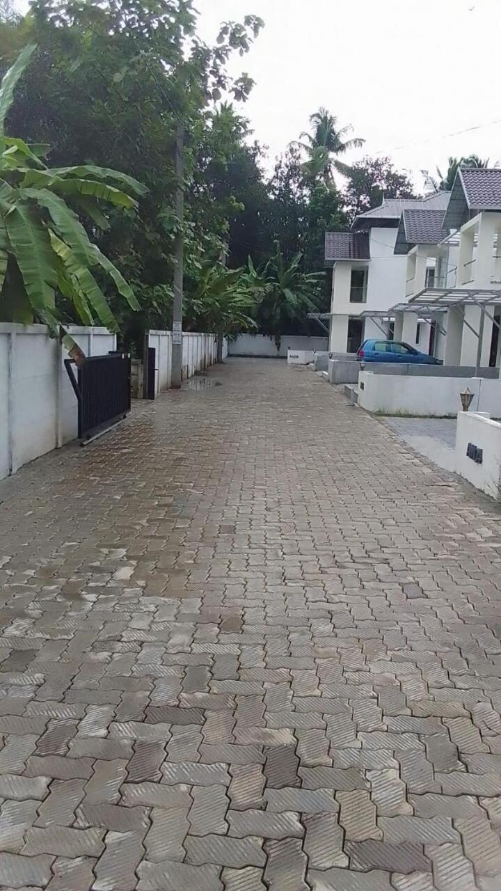 Fully Furnished 3Bhk 2 Floor Villa Angamaly Exterior foto